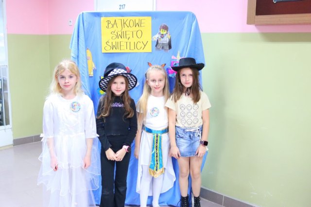 b_1024_768_0_00_images_2023_2024_Swietlica_Bajkowe_Swieto_402174151_805316291396321_6350165072429326788_n